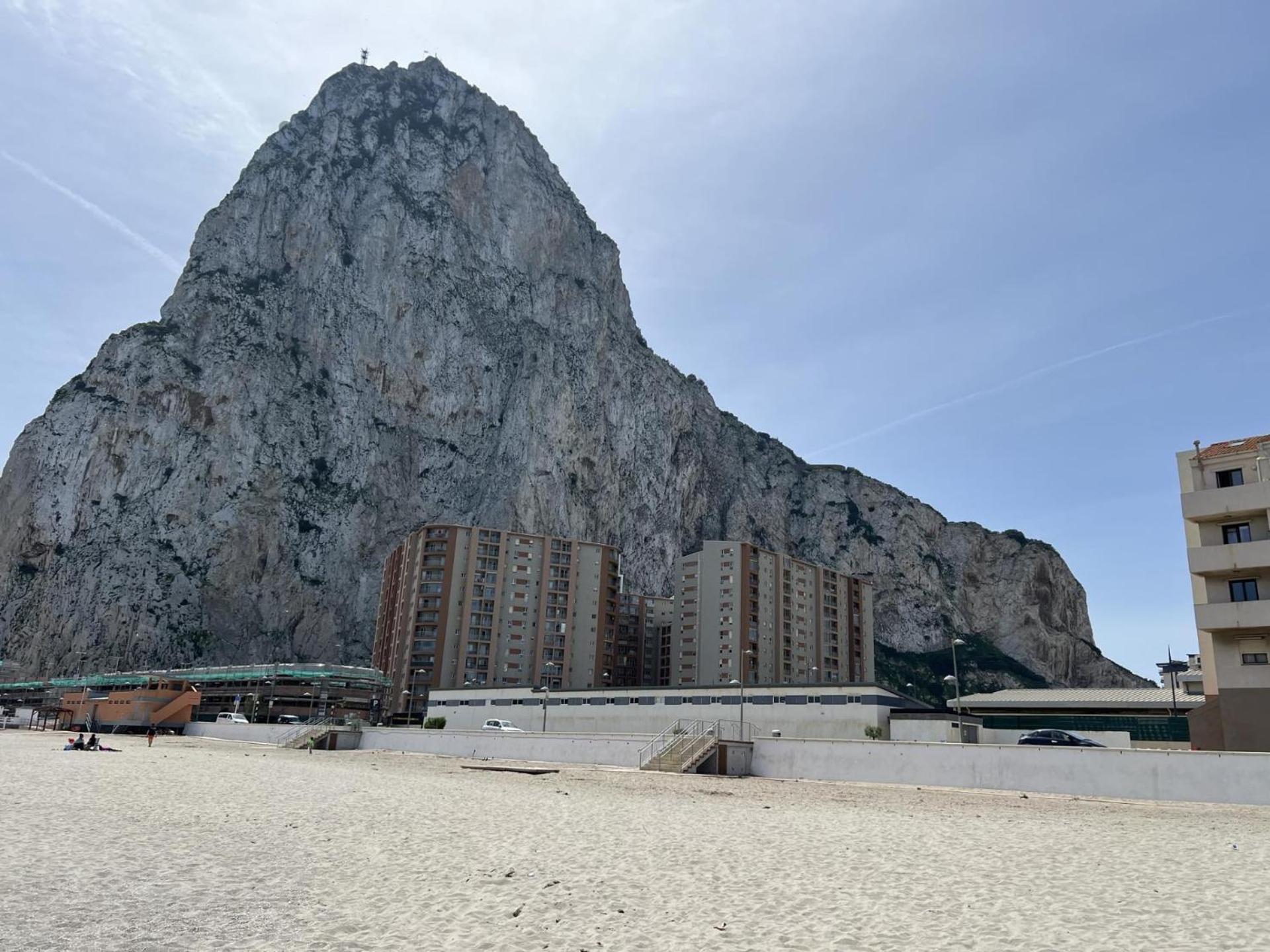 Marina Club Luxury Private Studio With Pool And Incredible Views Gibraltar Eksteriør bilde