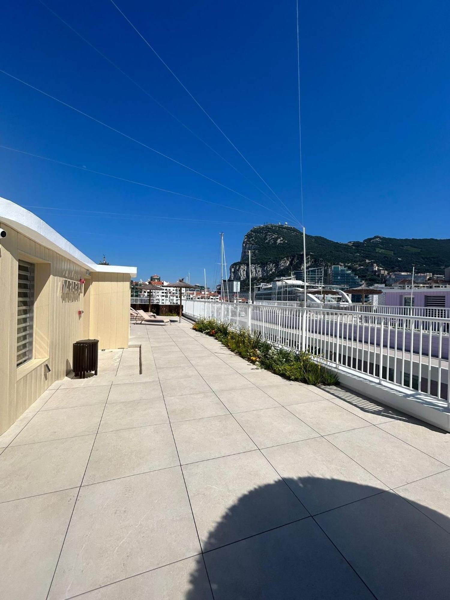 Marina Club Luxury Private Studio With Pool And Incredible Views Gibraltar Eksteriør bilde