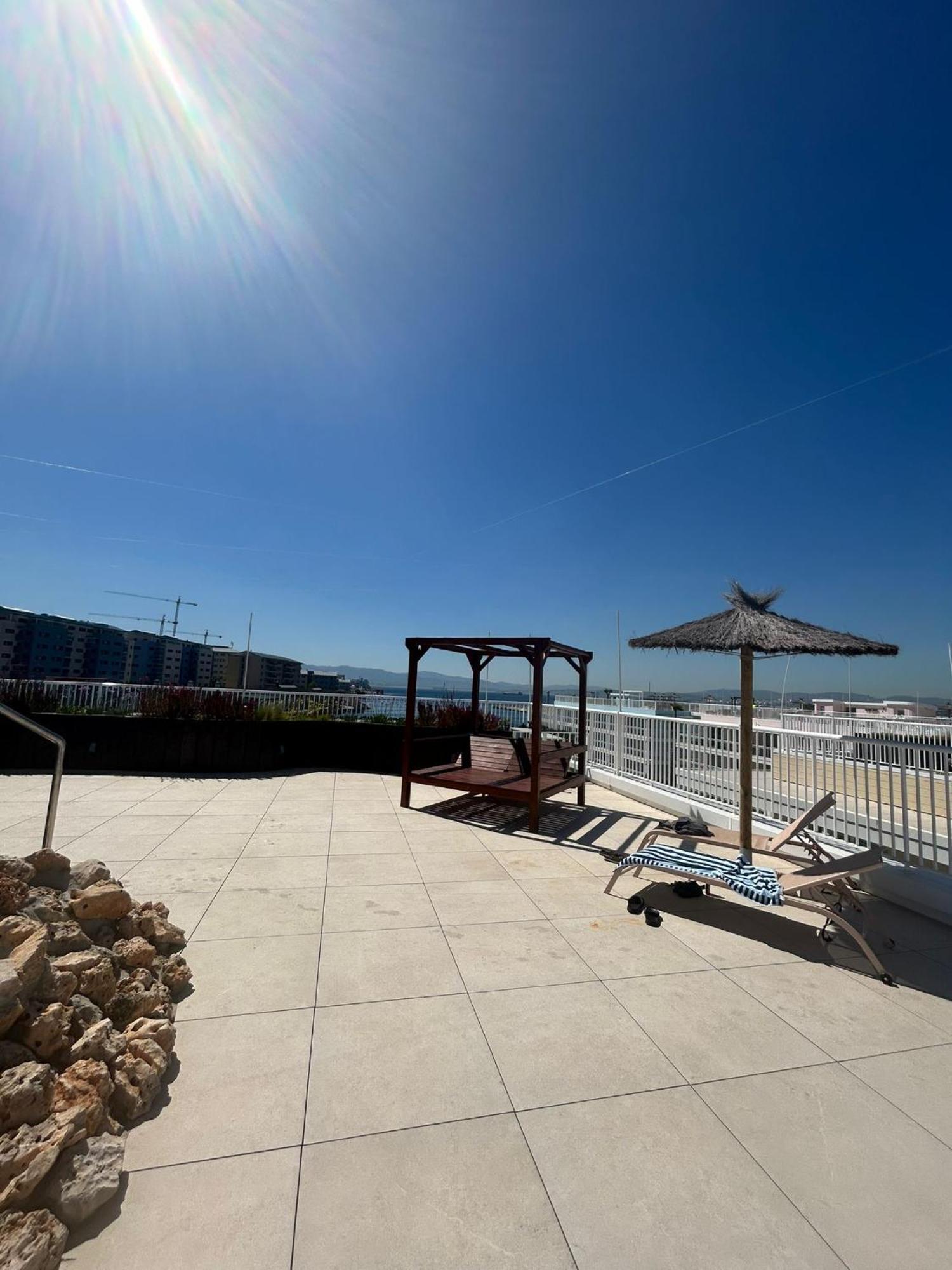 Marina Club Luxury Private Studio With Pool And Incredible Views Gibraltar Eksteriør bilde