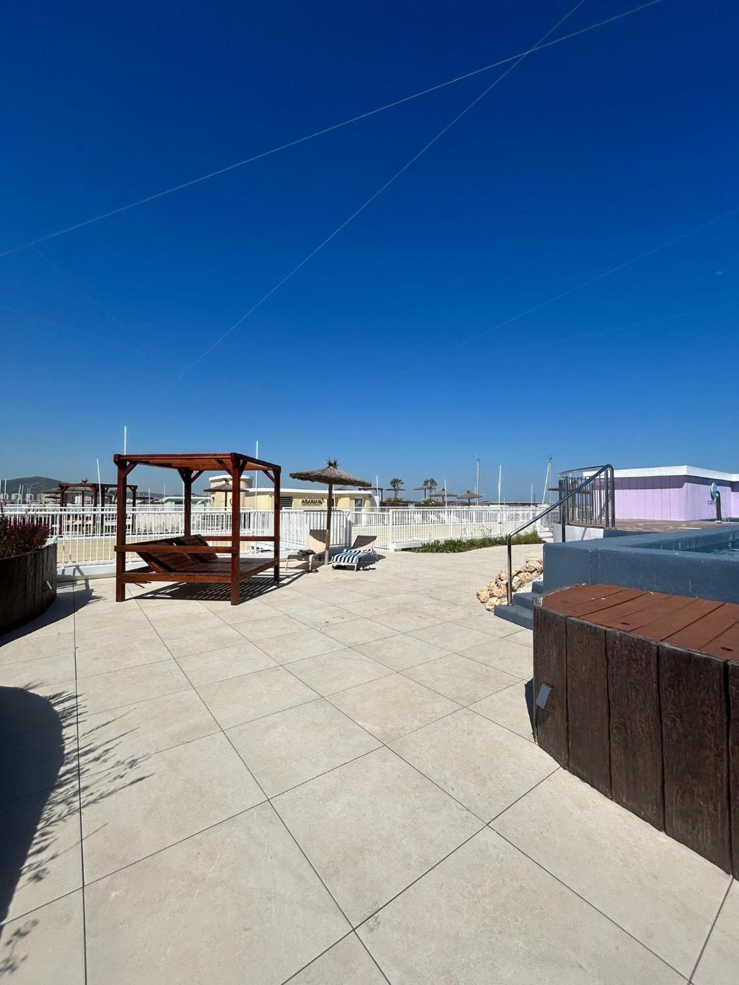 Marina Club Luxury Private Studio With Pool And Incredible Views Gibraltar Eksteriør bilde