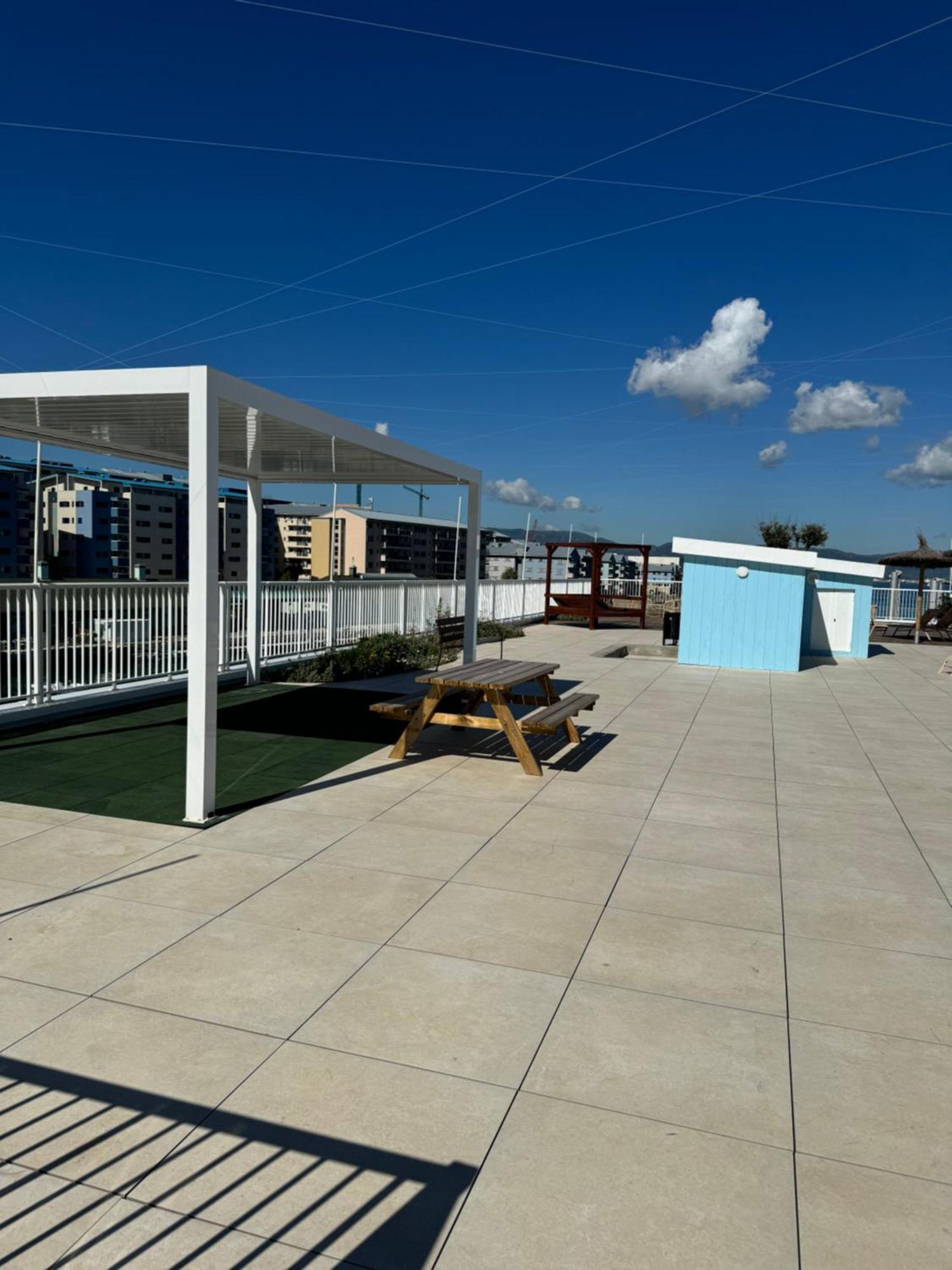 Marina Club Luxury Private Studio With Pool And Incredible Views Gibraltar Eksteriør bilde